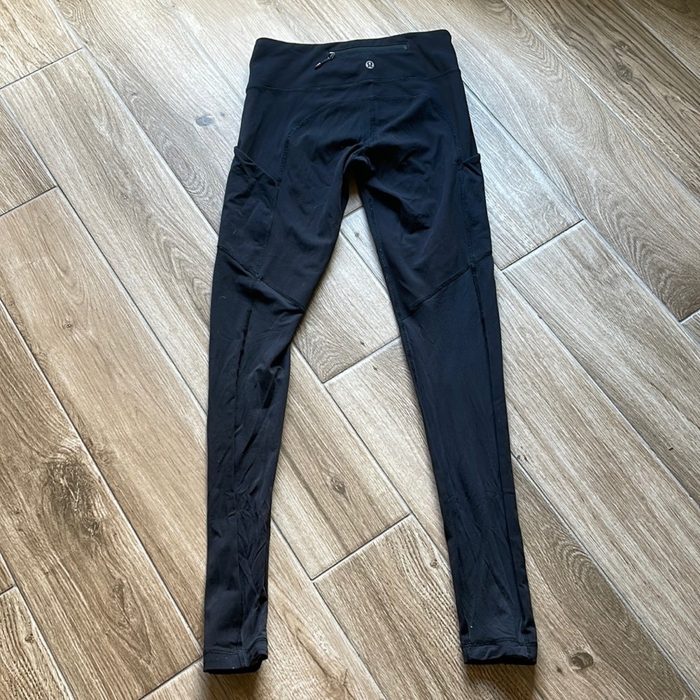 Lululemon leggings with pockets